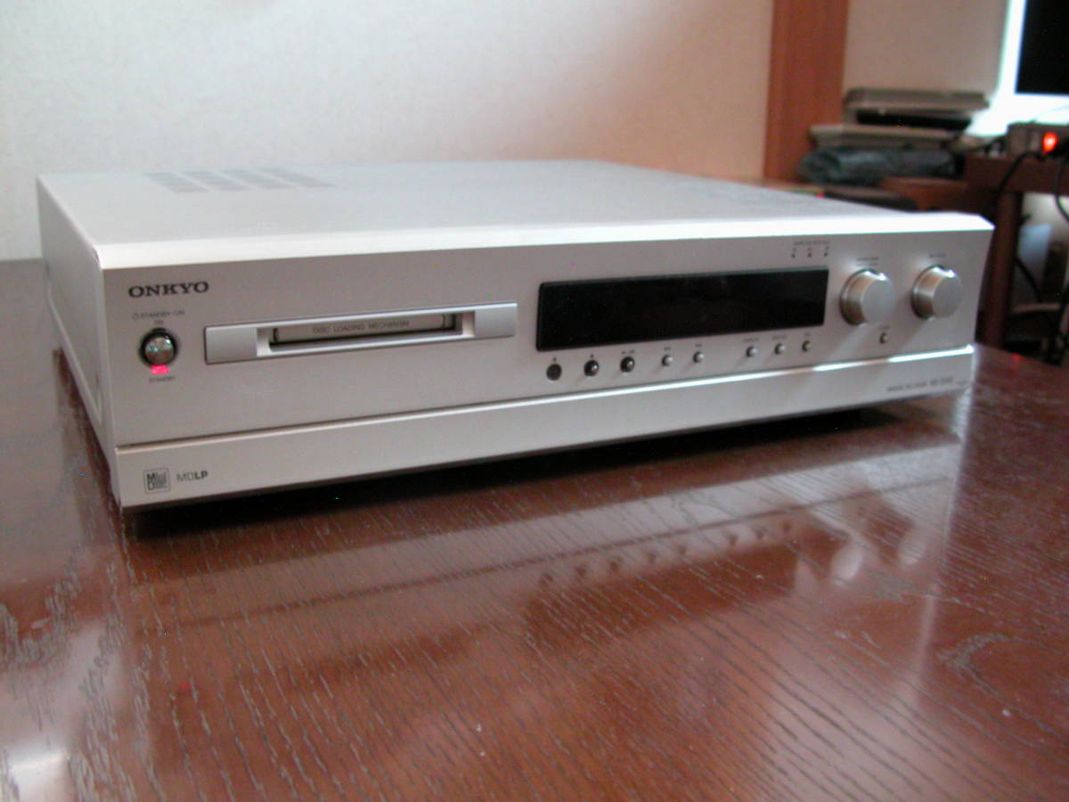 onkyo_md-2000_1.jpg onkyo_md-2000_1.jpg