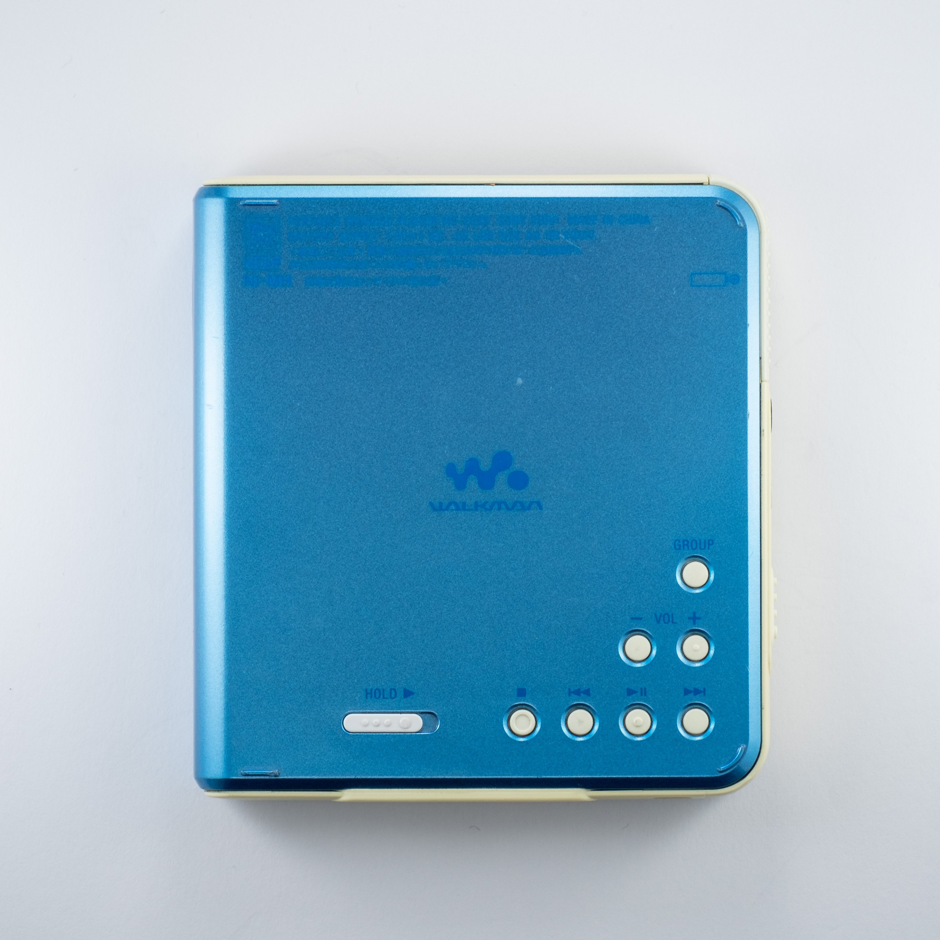 sony_mz_e630_blue_bottom.jpg sony_mz_e630_blue_bottom.jpg