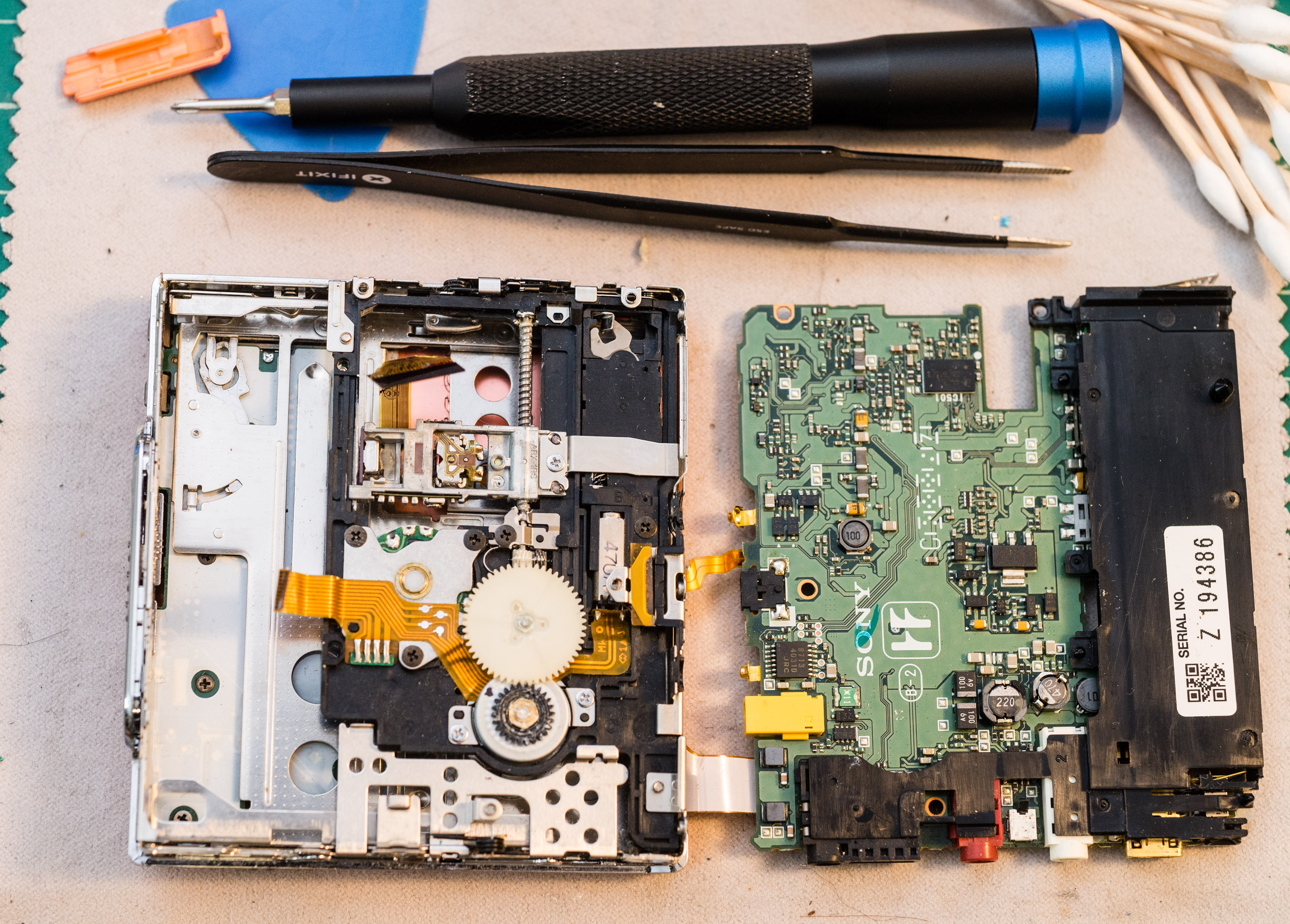 The disassembled internals The disassembled internals