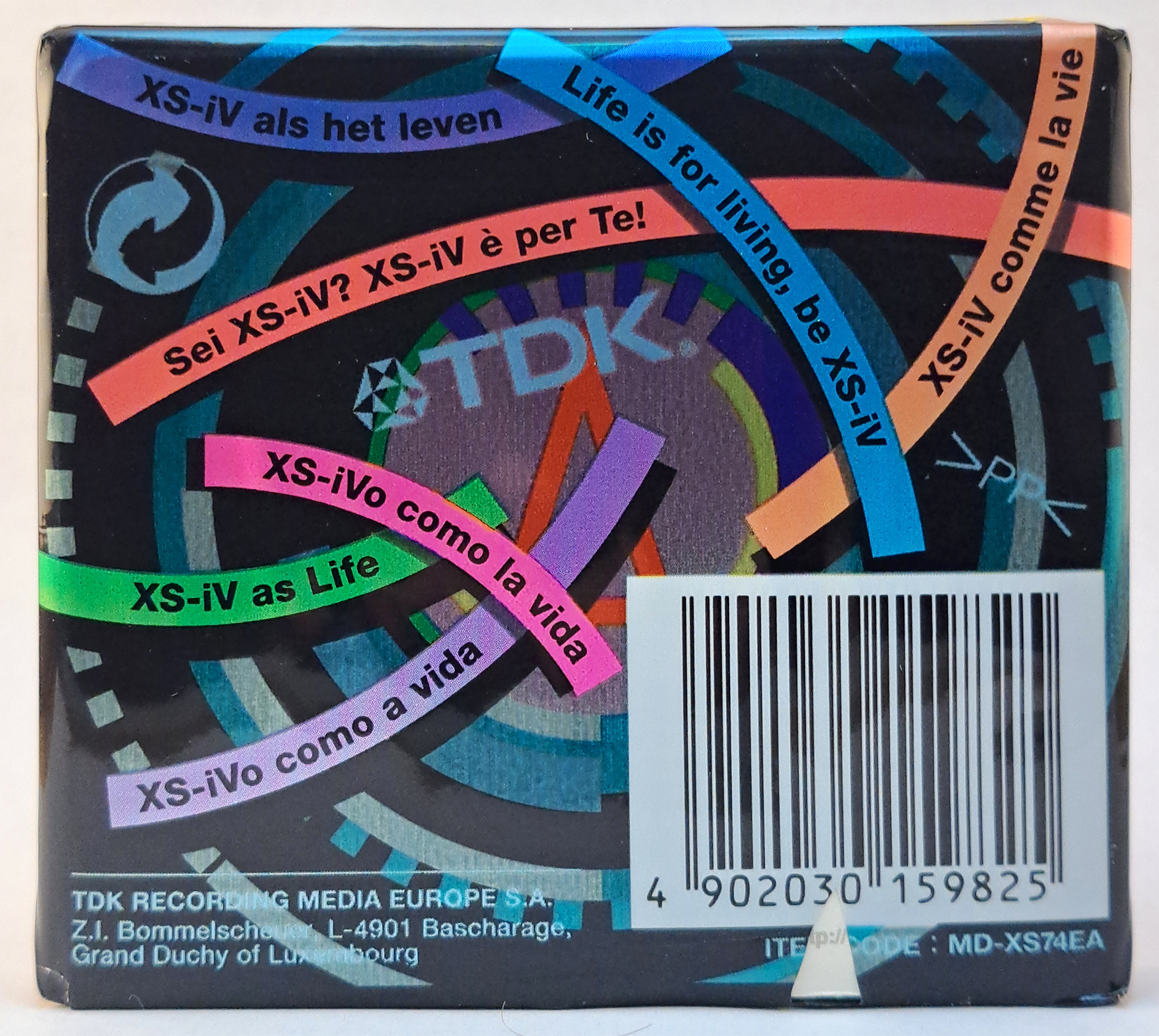 md-blank_tdk_xs-iv-74_design_line_pkg_rear_.jpg md-blank_tdk_xs-iv-74_design_line_pkg_rear_.jpg