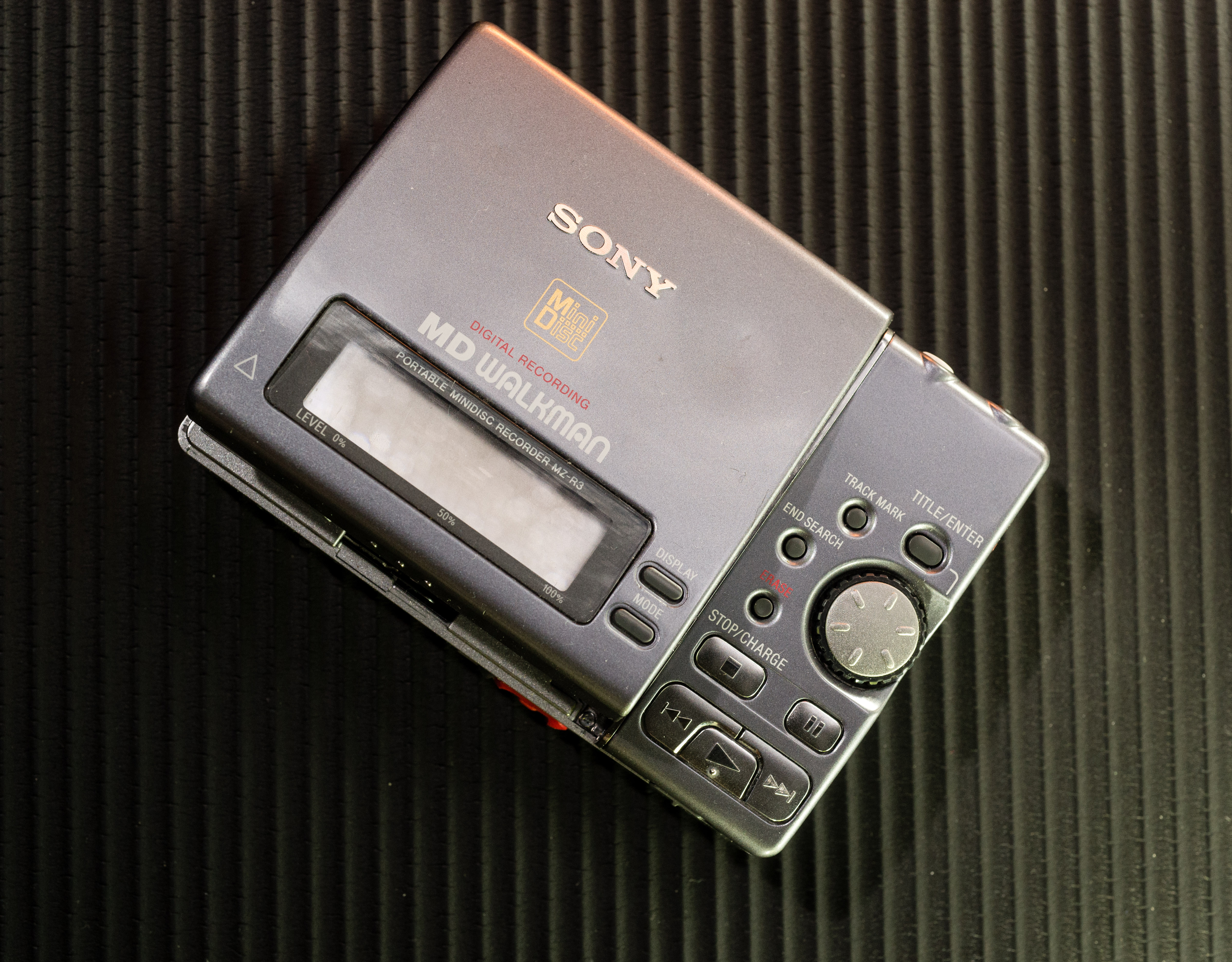 Sony MZ-R3 Top Sony MZ-R3 Top