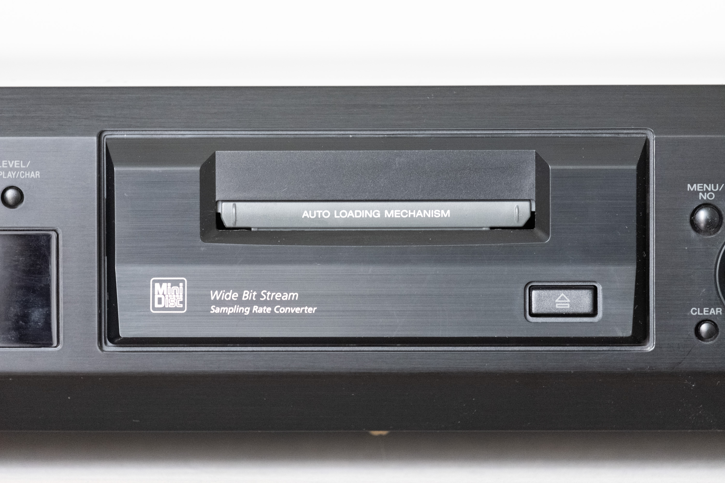 sony_mds-je330_disc_loader.jpg sony_mds-je330_disc_loader.jpg