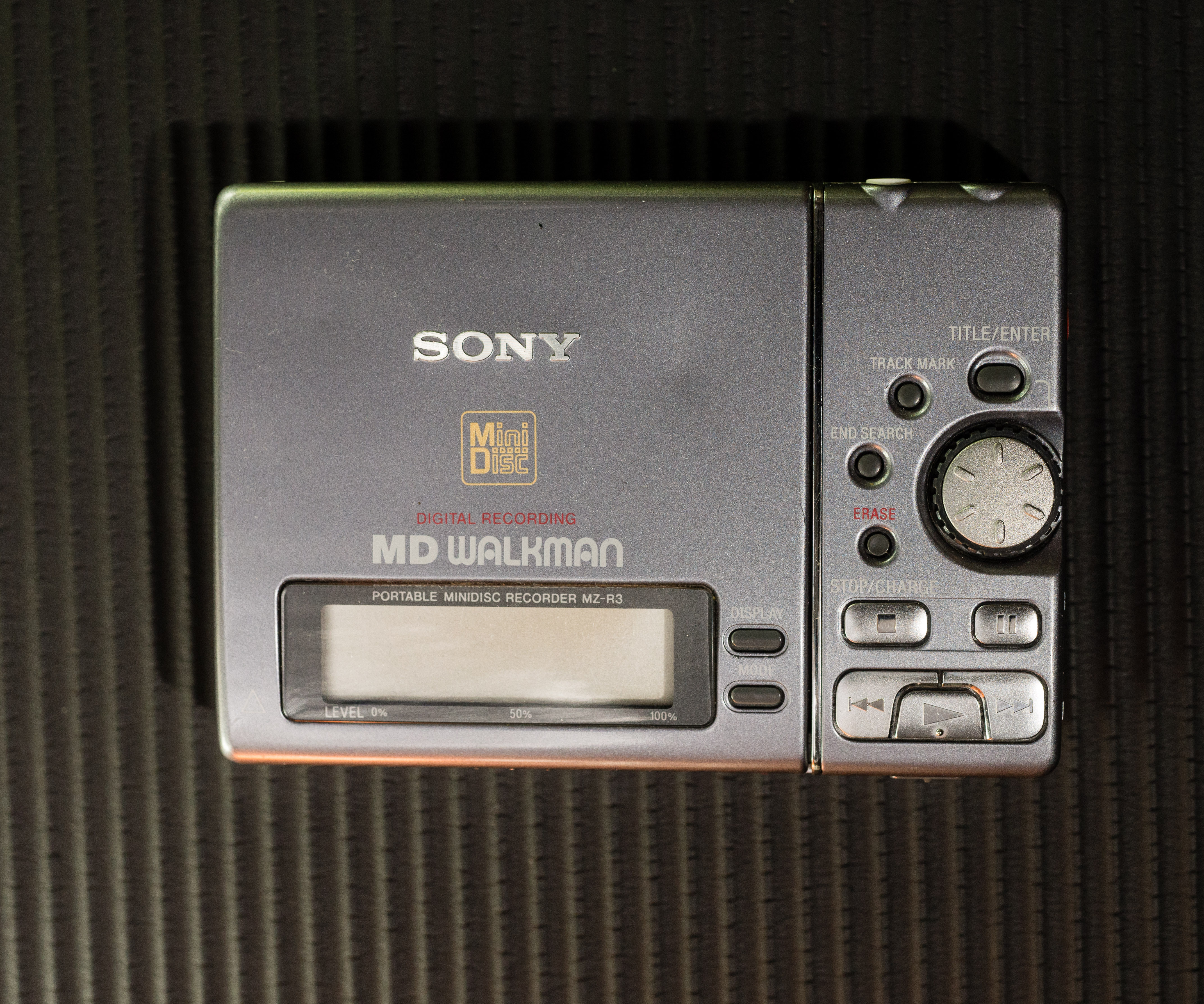 Sony MZ-R3 Top Sony MZ-R3 Top