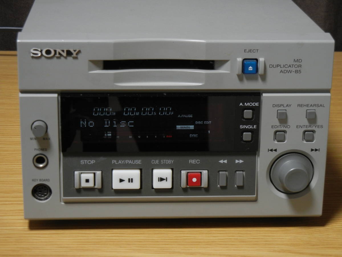 sony_adw-b5_1.jpg sony_adw-b5_1.jpg