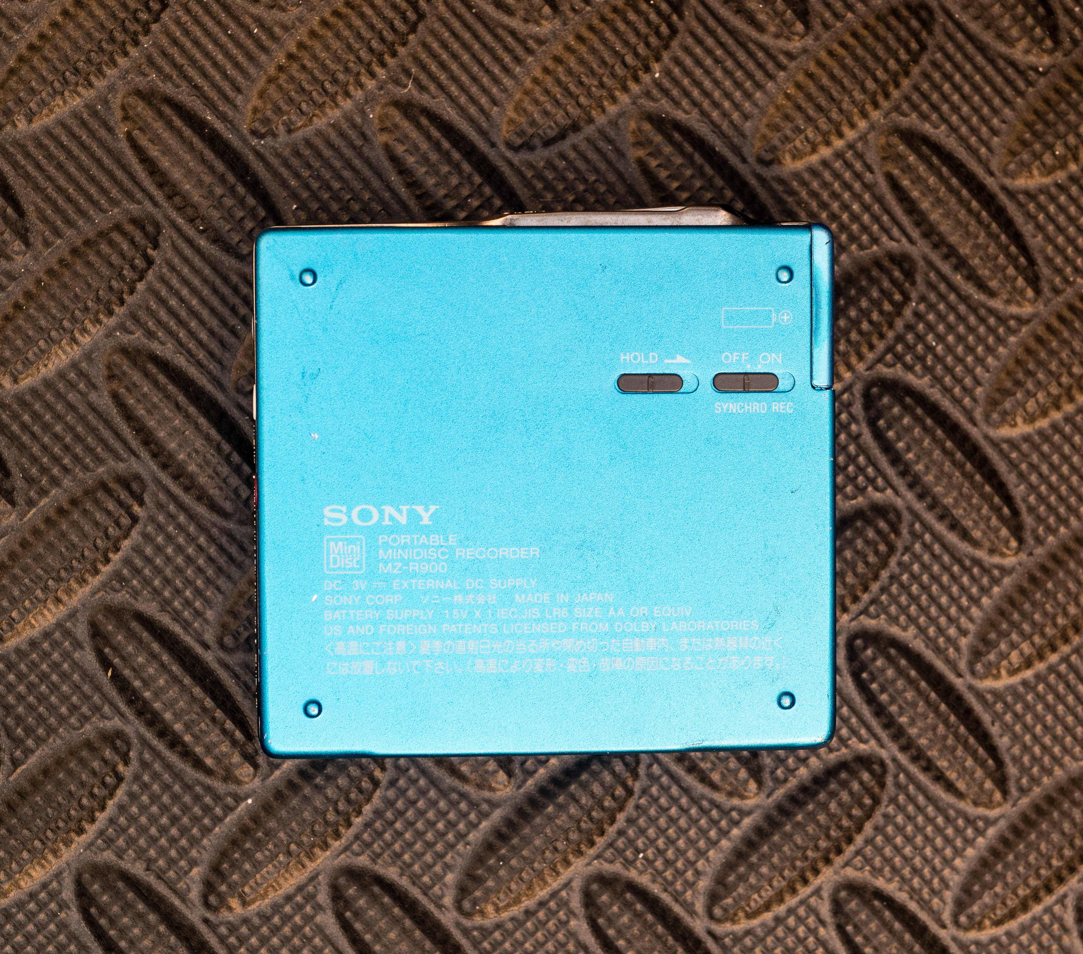 Sony MZ-R900 Bottom Sony MZ-R900 Bottom
