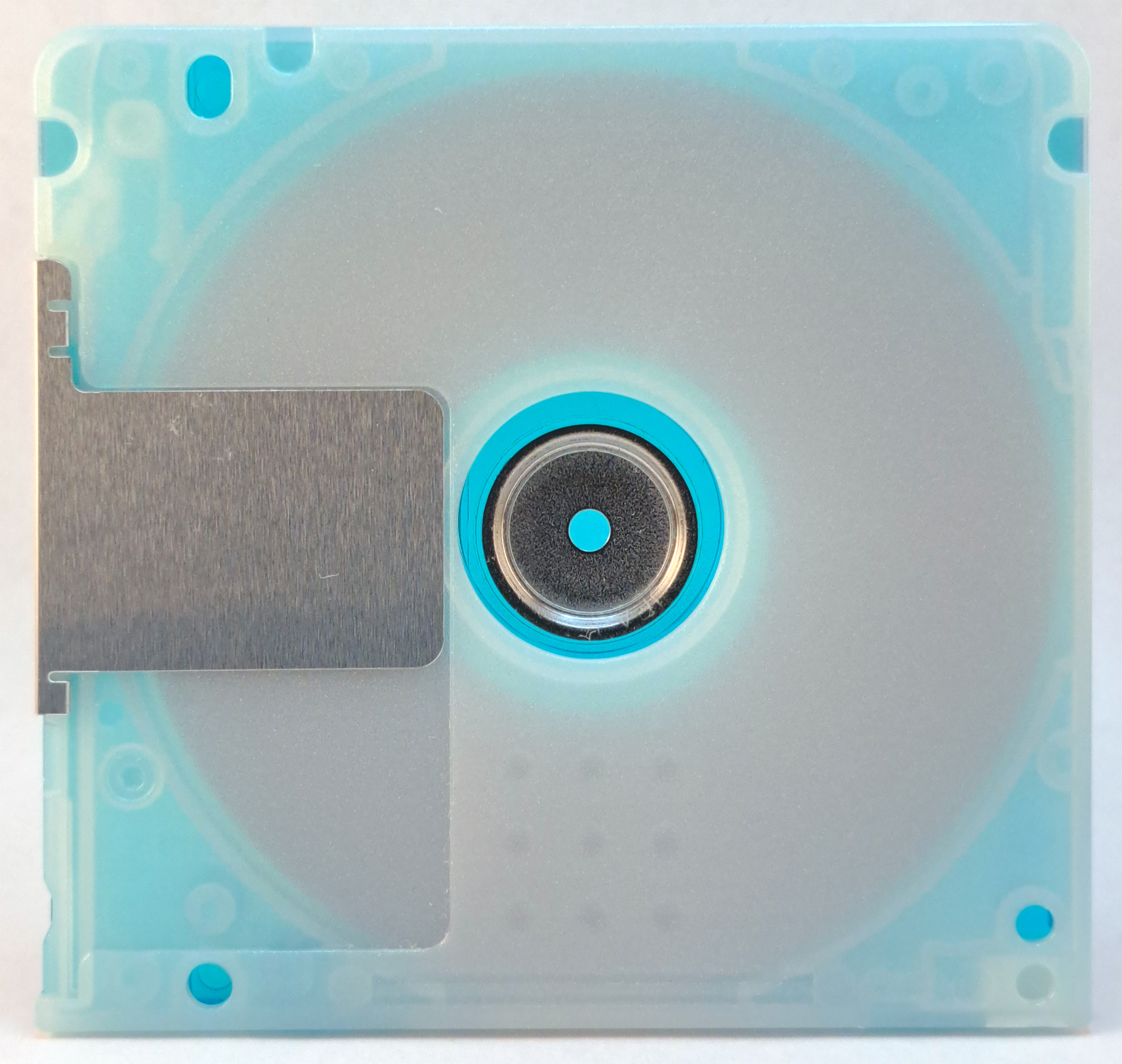 md-blank_tsutaya-74_v2_blue_disc_rear_.jpg md-blank_tsutaya-74_v2_blue_disc_rear_.jpg