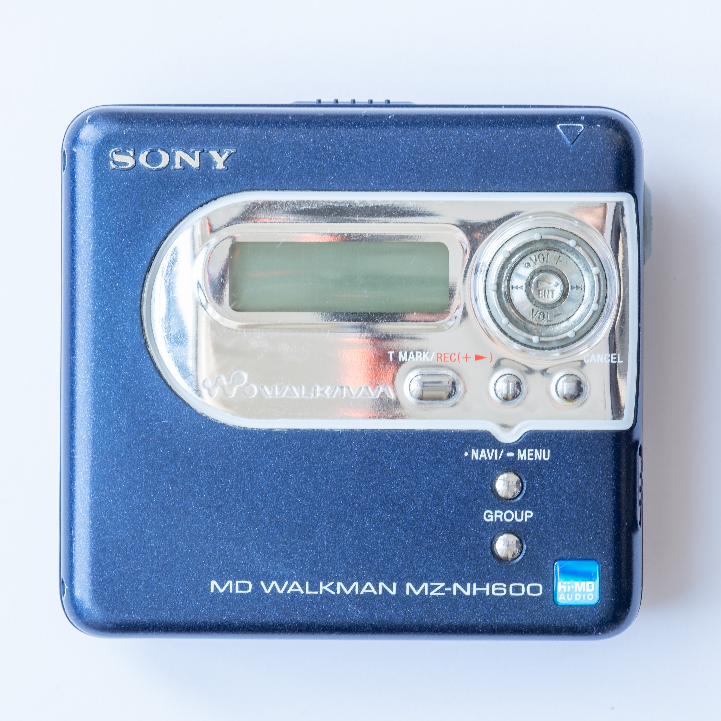sony_mz_nh600_top.jpg sony_mz_nh600_top.jpg