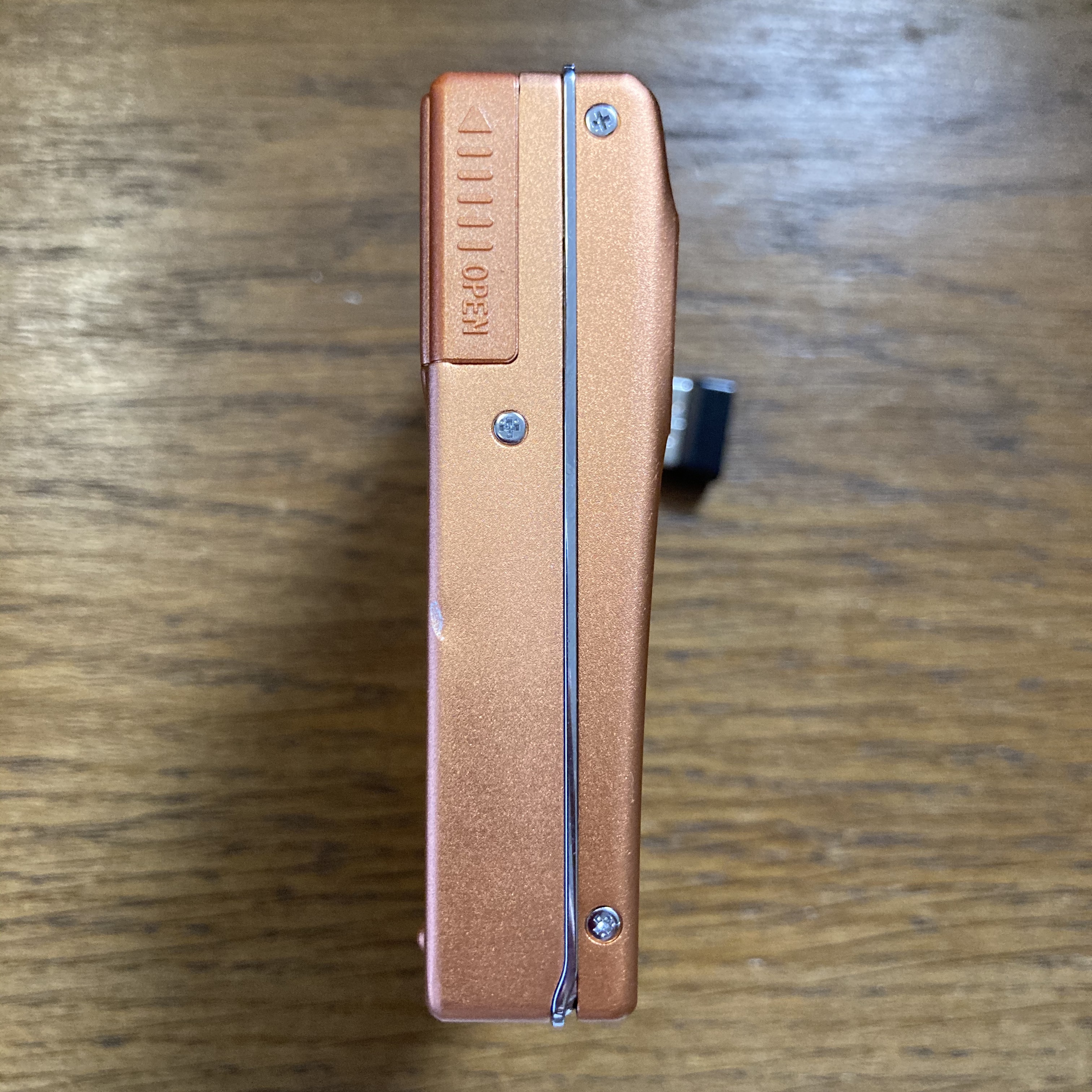 mz-n920_leftside.jpg mz-n920_leftside.jpg