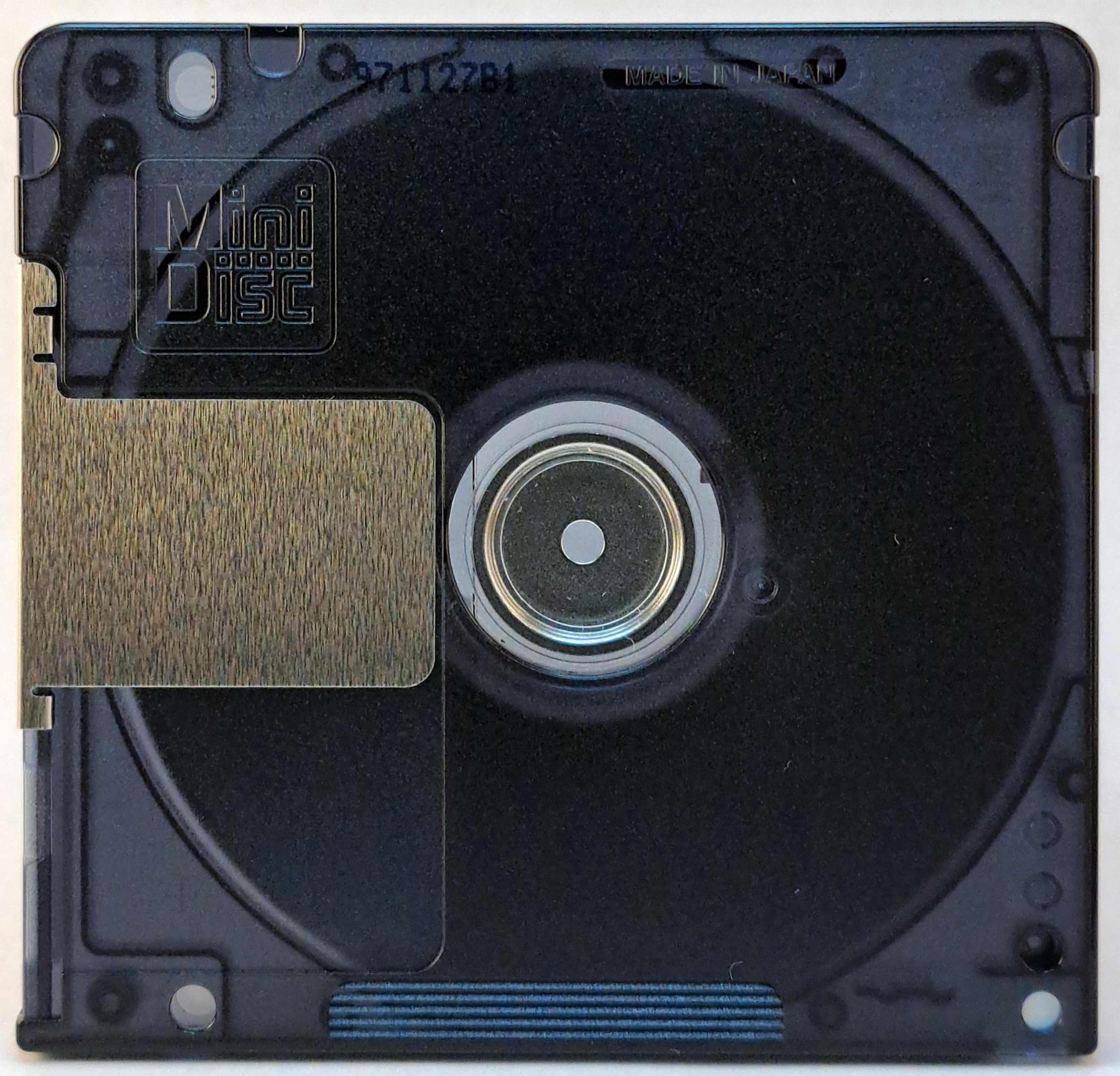 md-blank_basf_maxima-74_disc_rear_.jpg md-blank_basf_maxima-74_disc_rear_.jpg