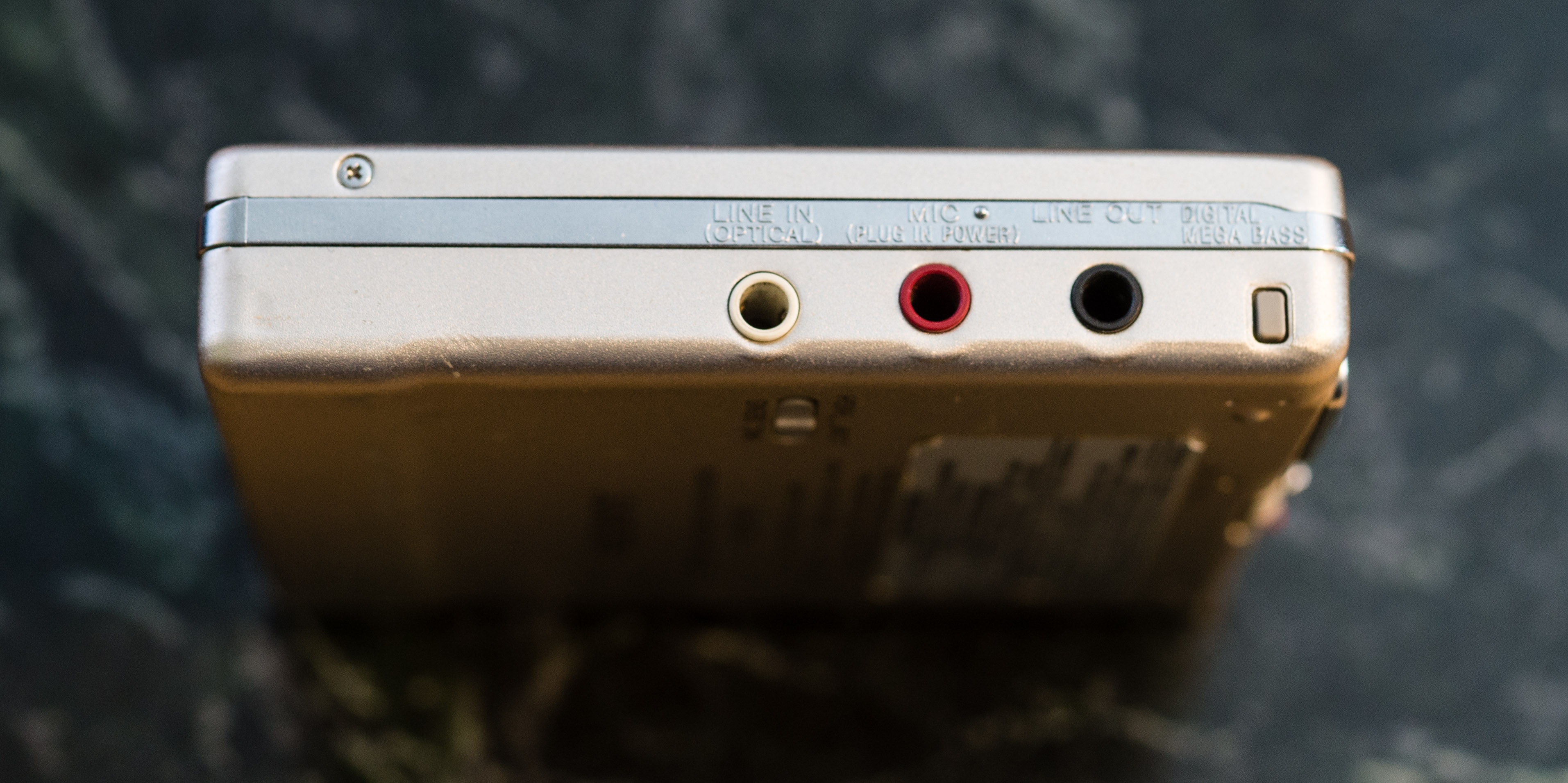 sony_mz-r55_2.jpg sony_mz-r55_2.jpg