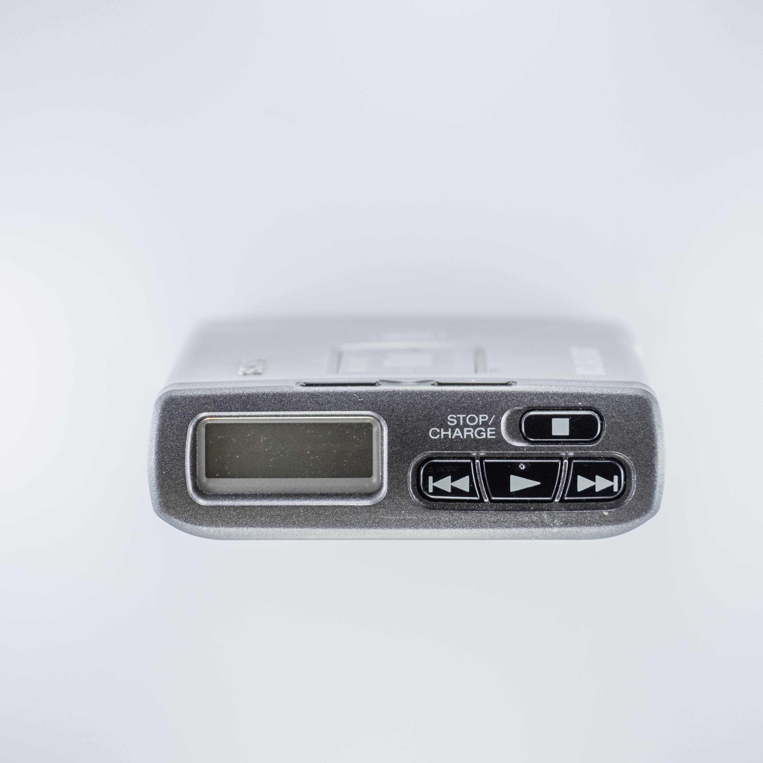sony_mz_e20_left.jpg sony_mz_e20_left.jpg