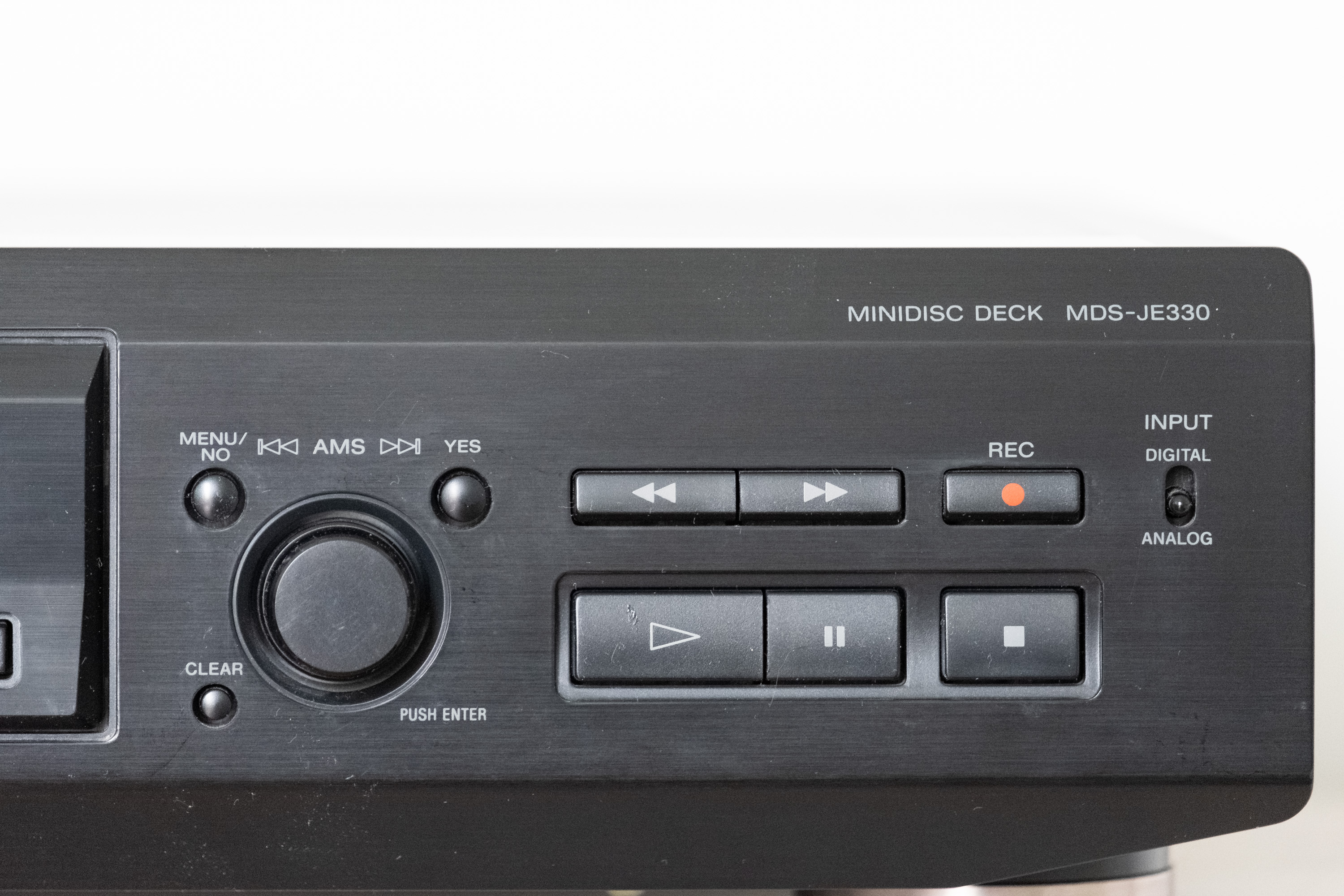sony_mds-je330_controls.jpg sony_mds-je330_controls.jpg