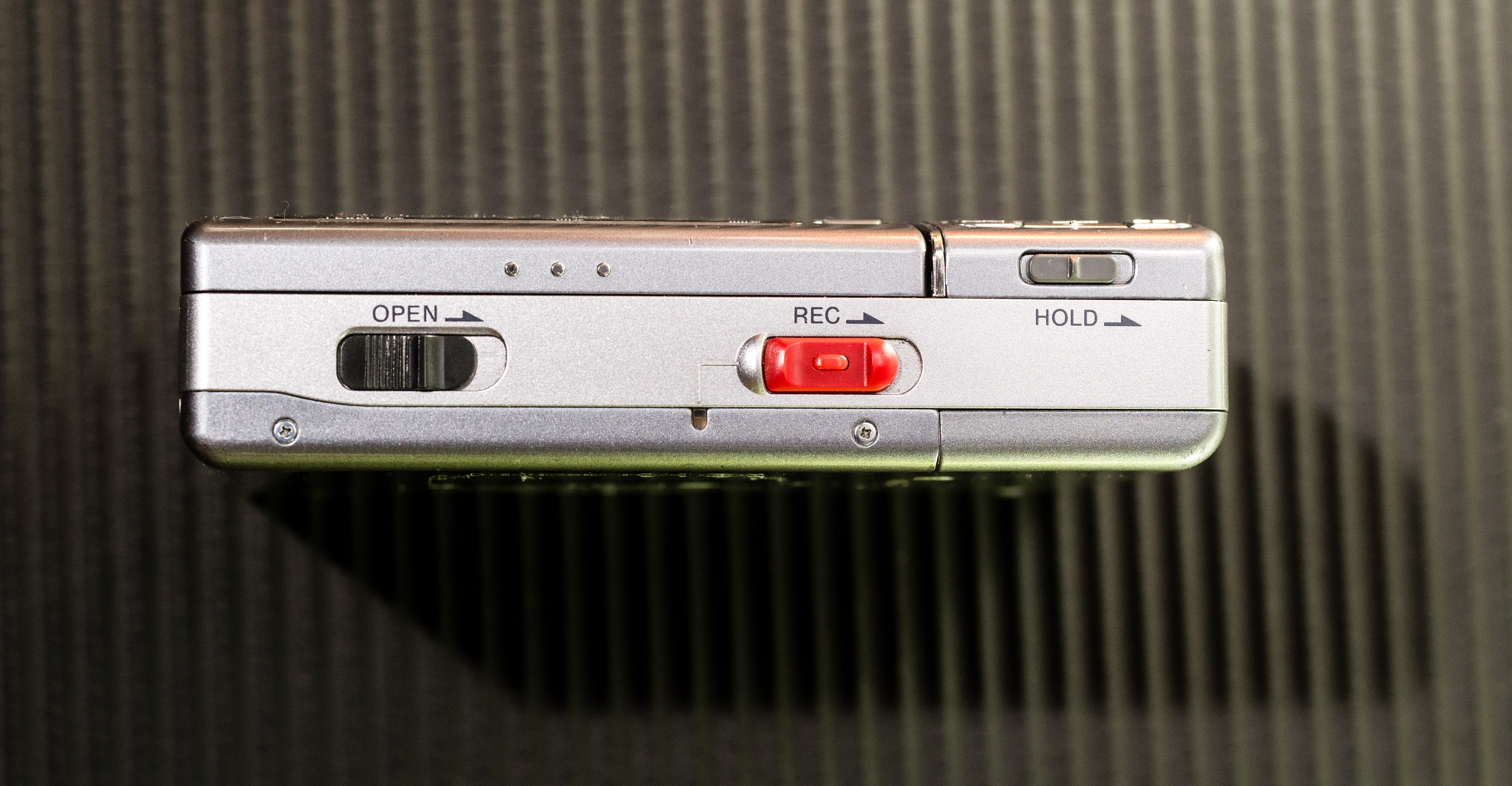Sony MZ-R3 Front Sony MZ-R3 Front