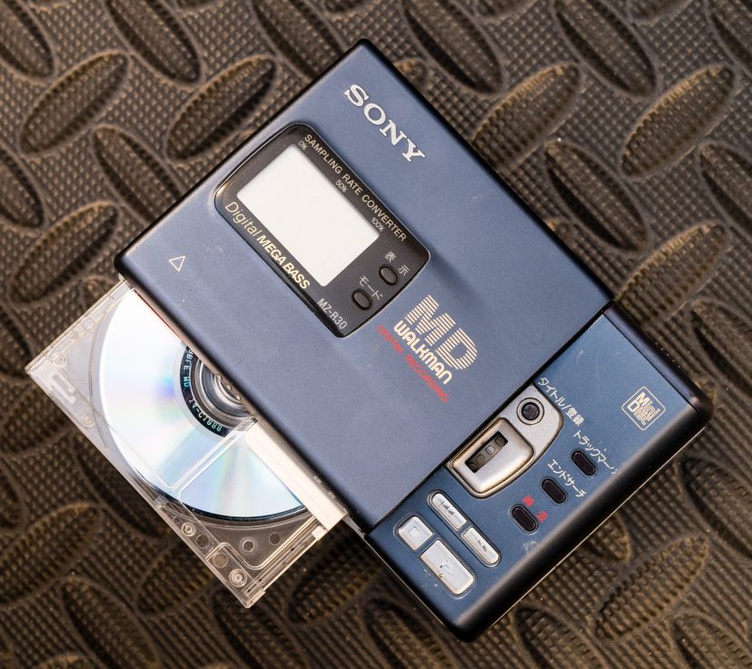 sony_mz-r30.jpg sony_mz-r30.jpg