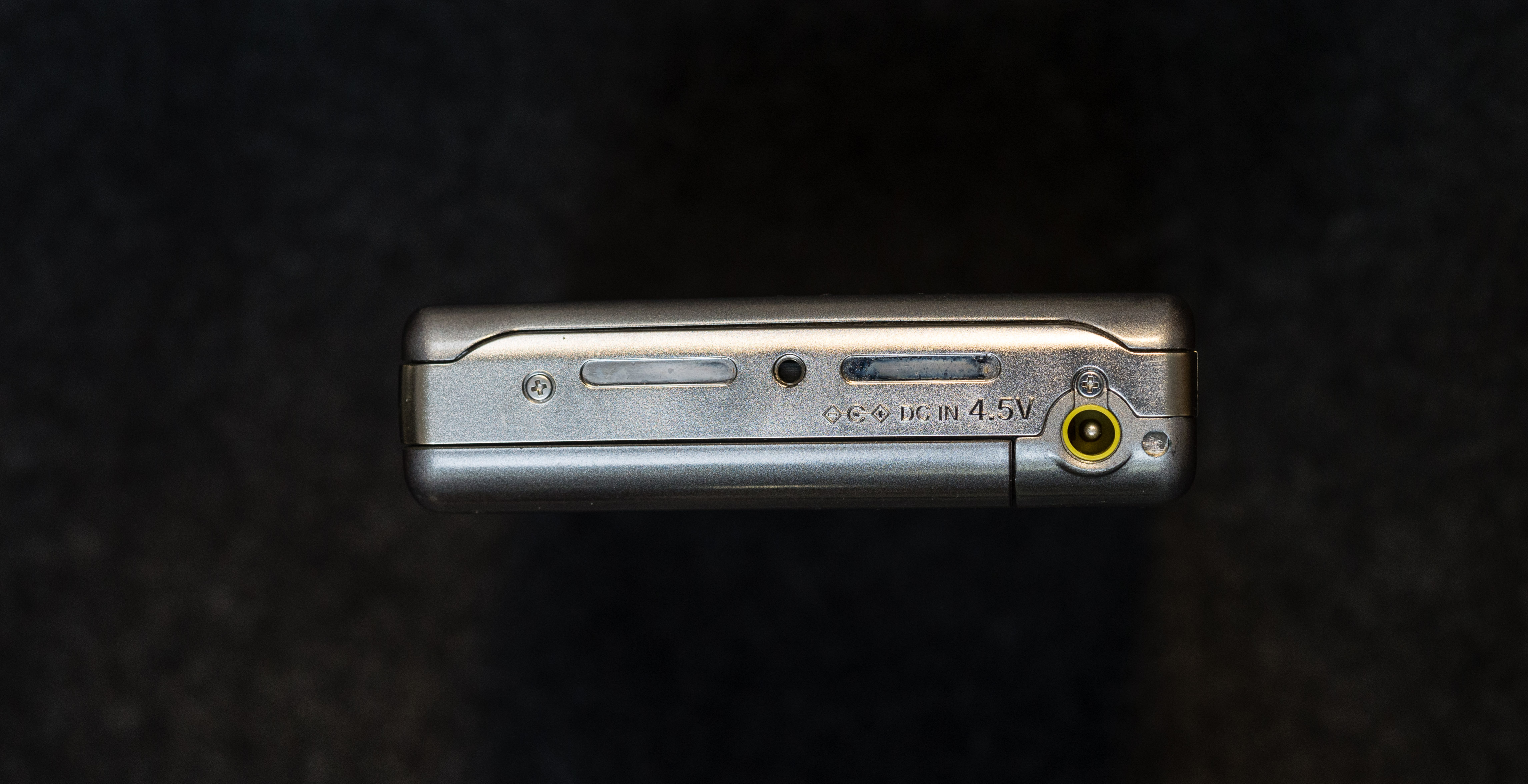 Sony MZ-E3 Right Sony MZ-E3 Right
